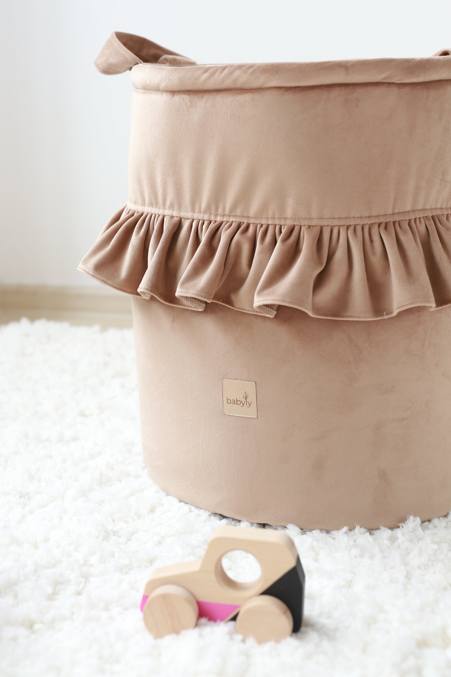 Babyly | Fluwelen Speelgoedmand - Velvet Ruffle