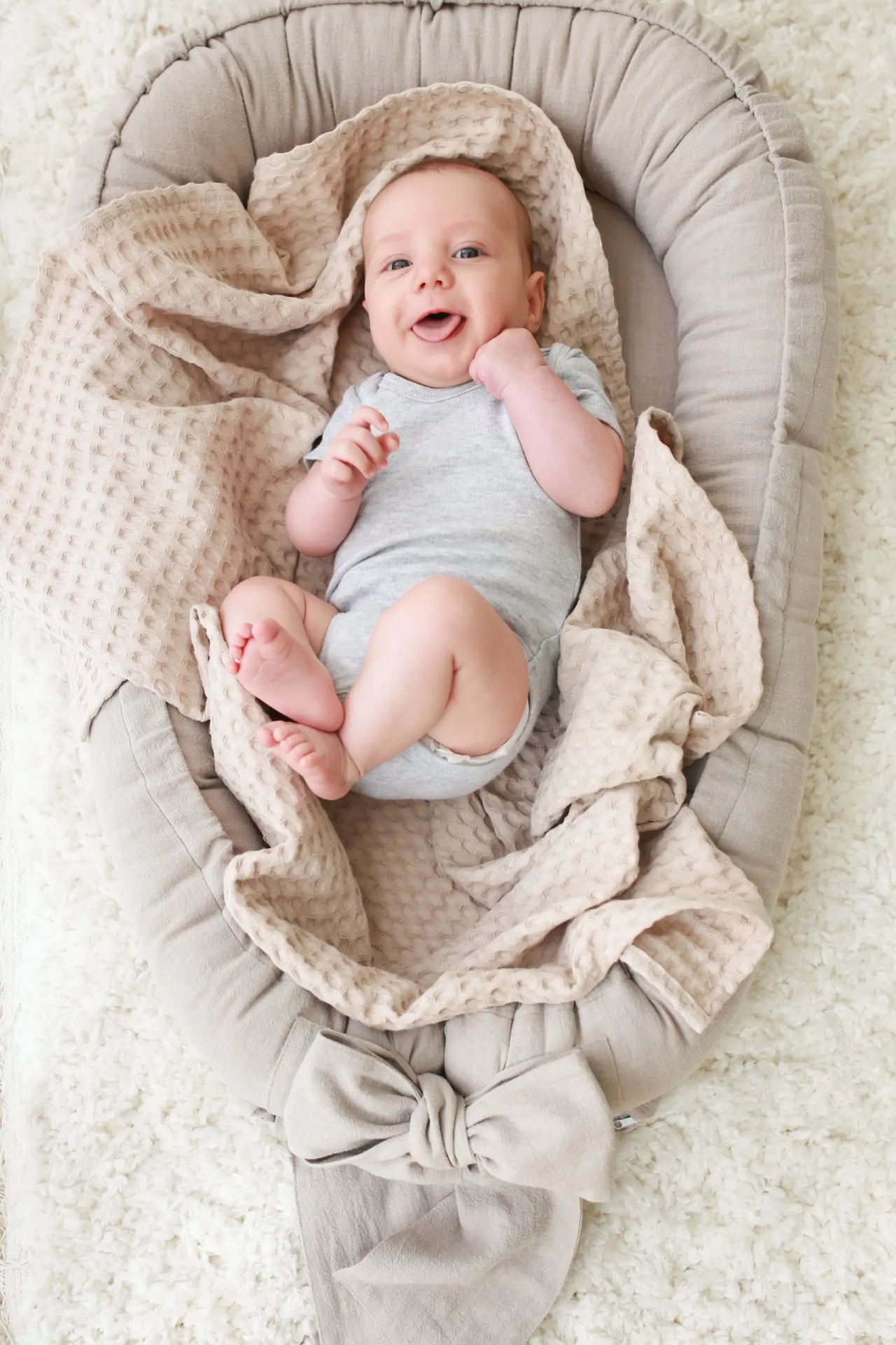 Babyly | Linnen Babynestje Strik | Beige