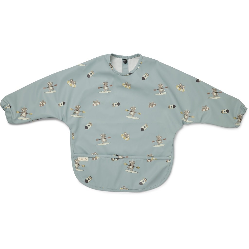 Voorkant van het Nuuroo Luna slabbetje met lange mouwen in surferdesign