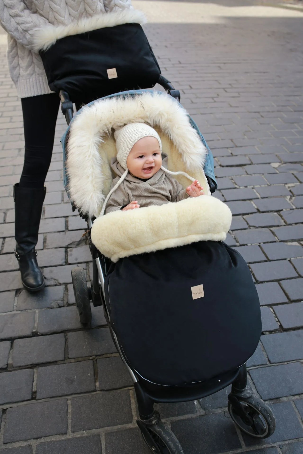 Babyly | Wollen Voetenzak Kinderwagen XL | Secret garden