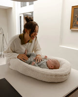 Teddy babynest met uitneembare en wasbare hoes.