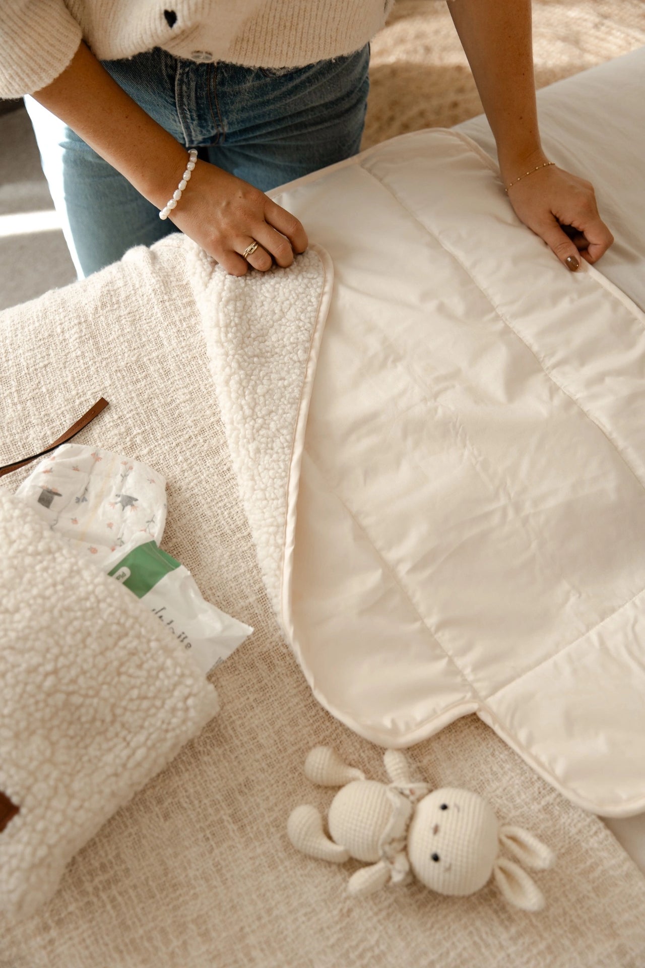 Binnenkant teddy verschoonmat cream met zachte voering